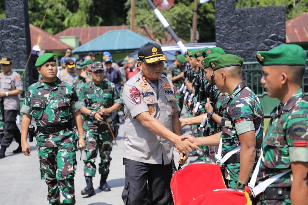 Kapolda Sumatera Utara Dan Pangdam I/BB Berikan Arahan Kepada Prajurit Yonif 123/RW Dan Anggota Kodim 0210 /TU
