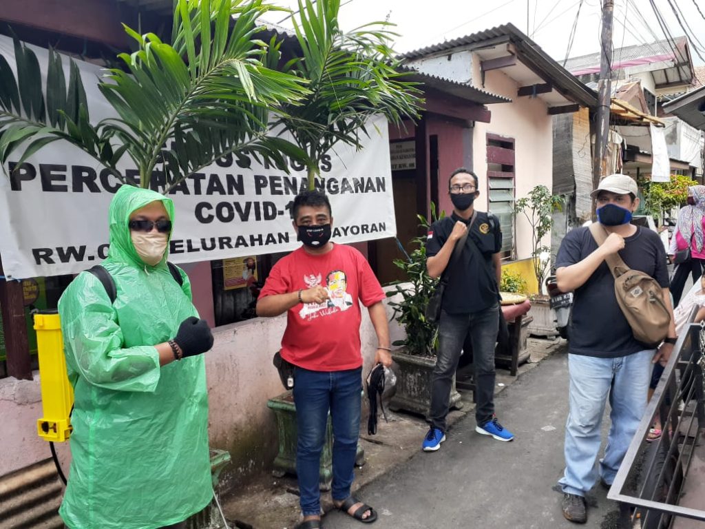 Garuda Indonesia Jaya Bersama GRPB Melakukan Penyemprotan Disinfektan Di Wilayah Kemayoran Jakarta Pusat