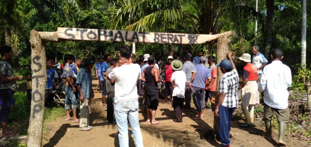 Masyarakat Desa Alue Dua Memprotes Pembangunan Irigasi Alue Geureutut